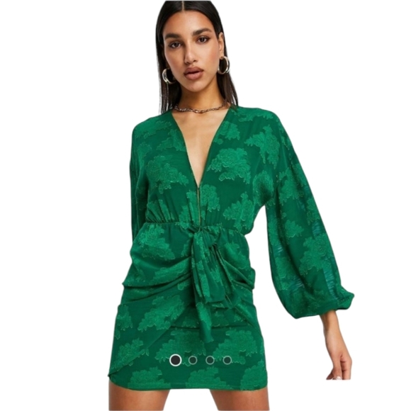 ASOS DESIGN plunge tie front mini dress in floral jacquard in green NWT Sz 4 - Picture 9 of 11